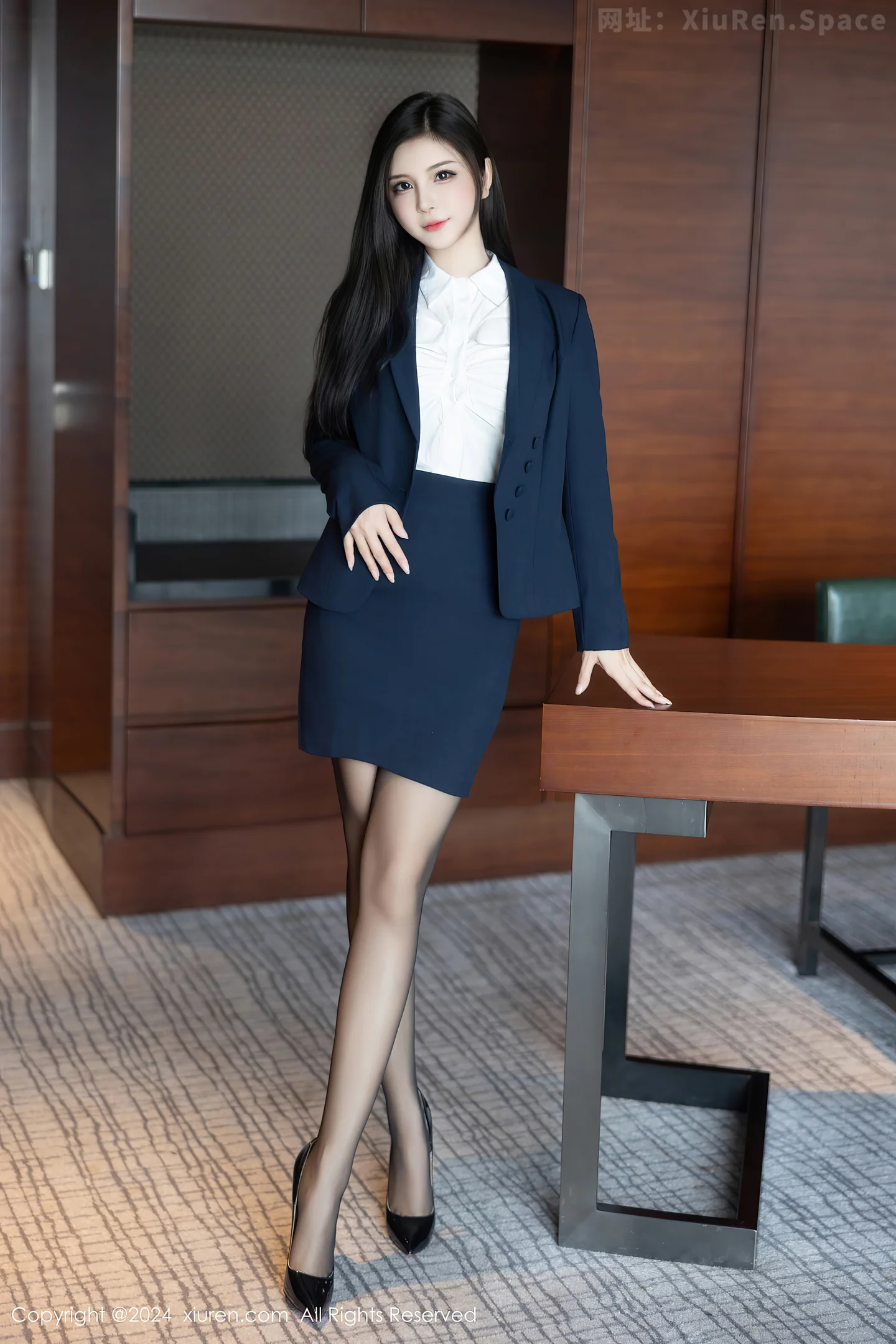 图片[2]-[Xiuren秀人网] 2024.09.30 VOL.9242 模特合集女神鱼子酱Fish＆杏子Yada性感内衣秀完美身材诱惑写真80P-秀人网官方网站